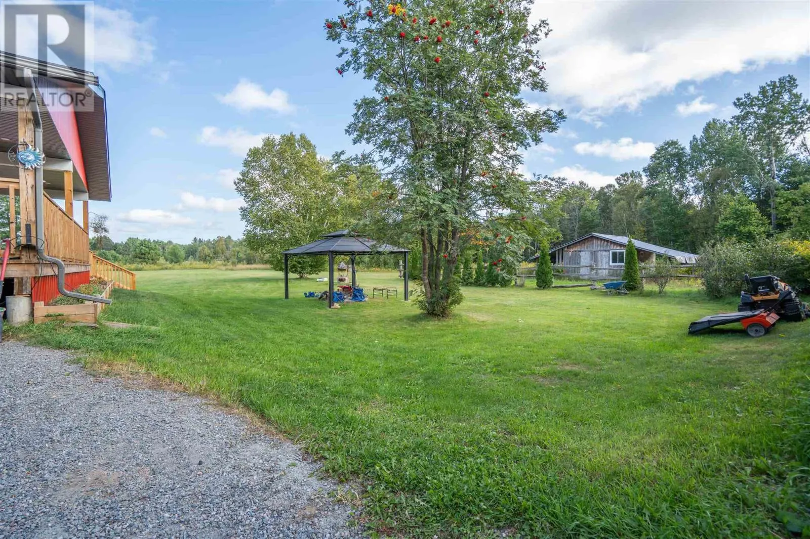 24 Olar RD