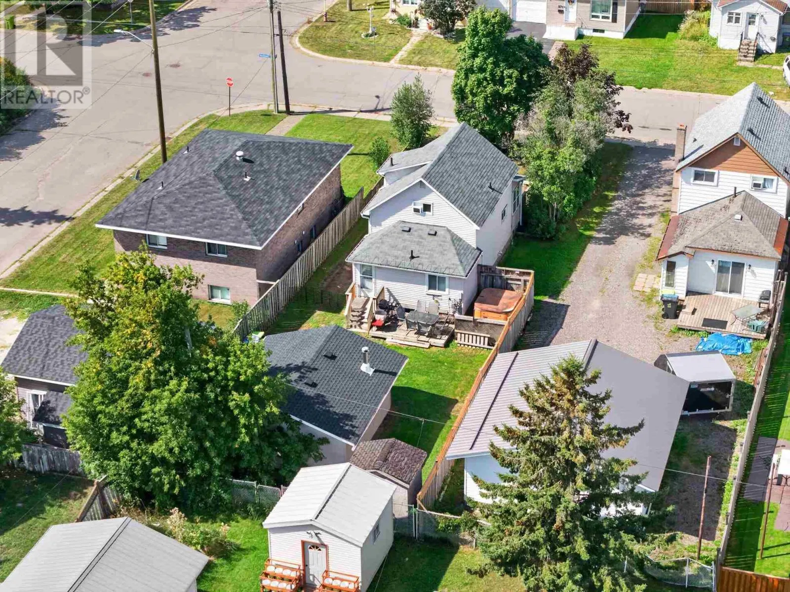 566 Northland RD