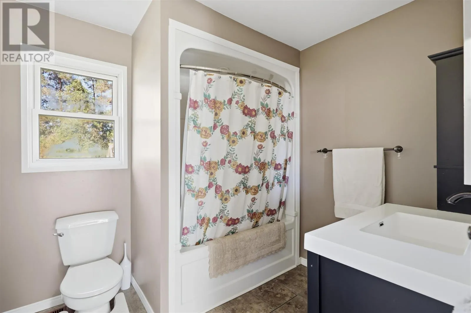 1297 Leighs Bay RD