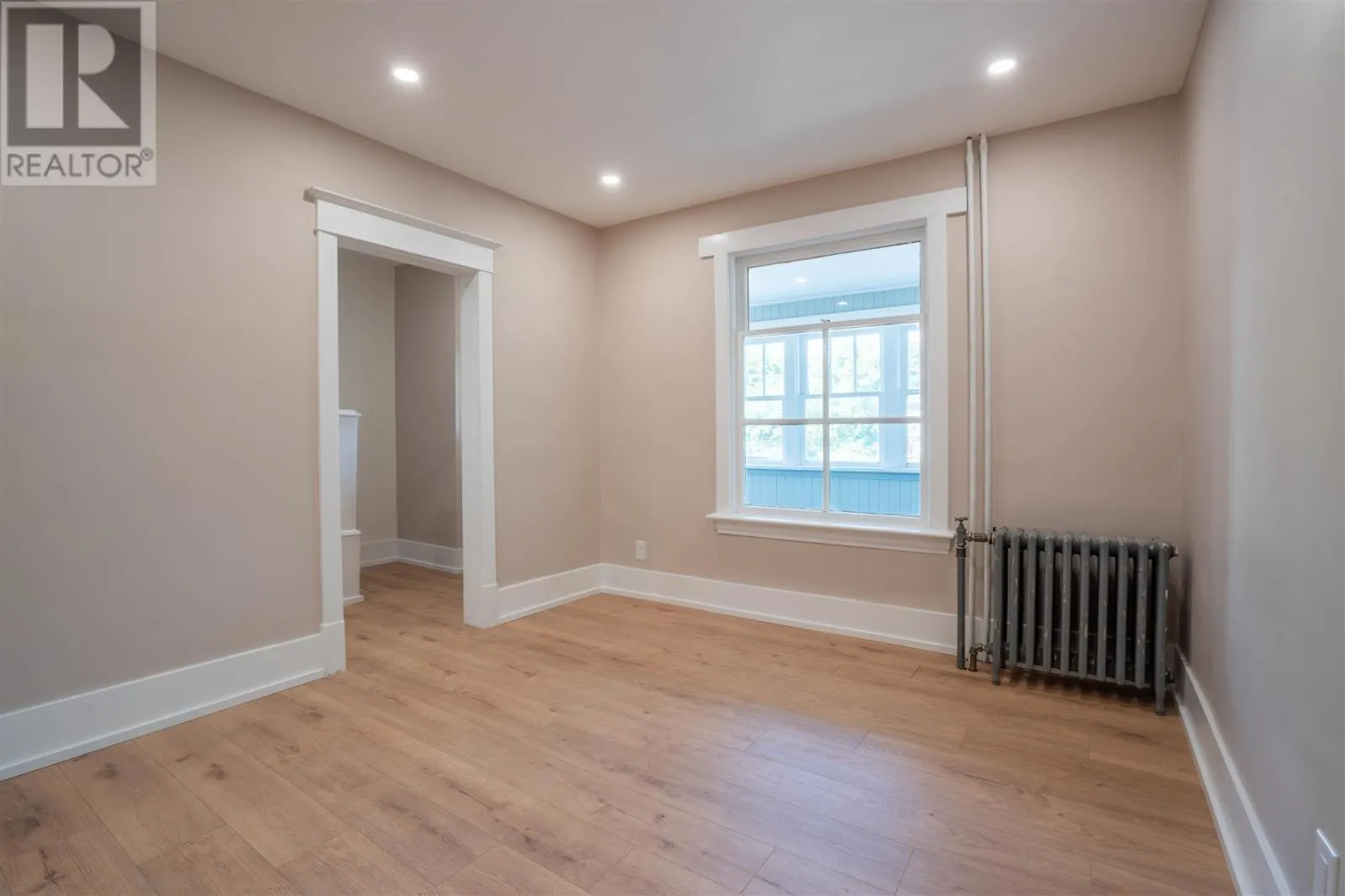 216 Goulais AVE