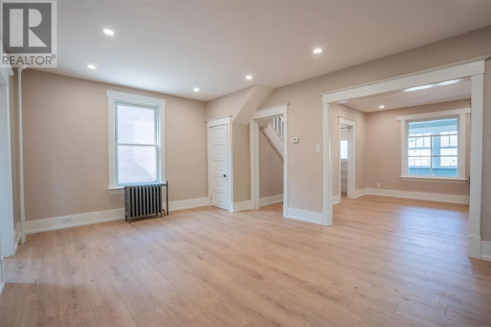 216 Goulais AVE