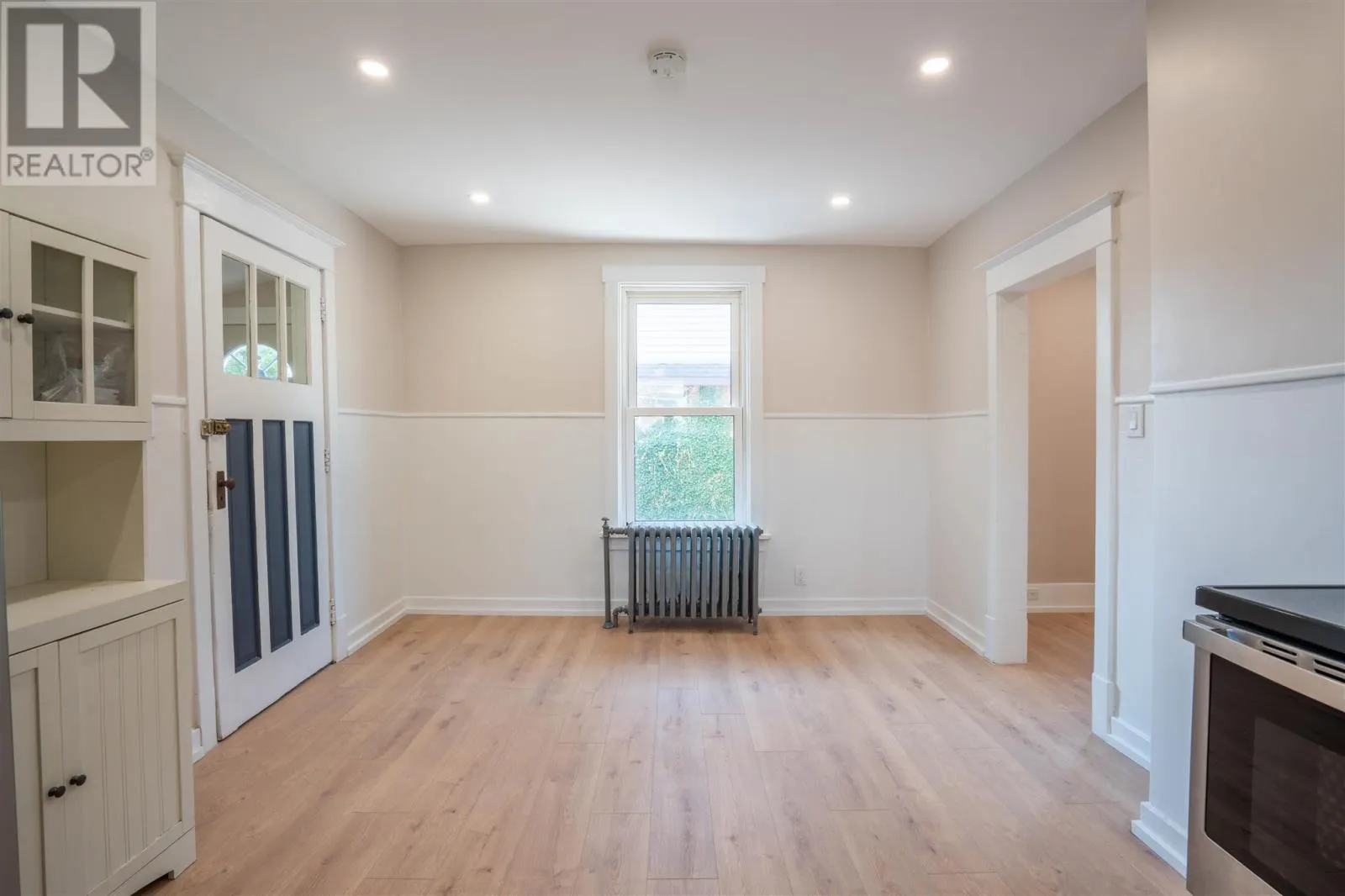 216 Goulais AVE