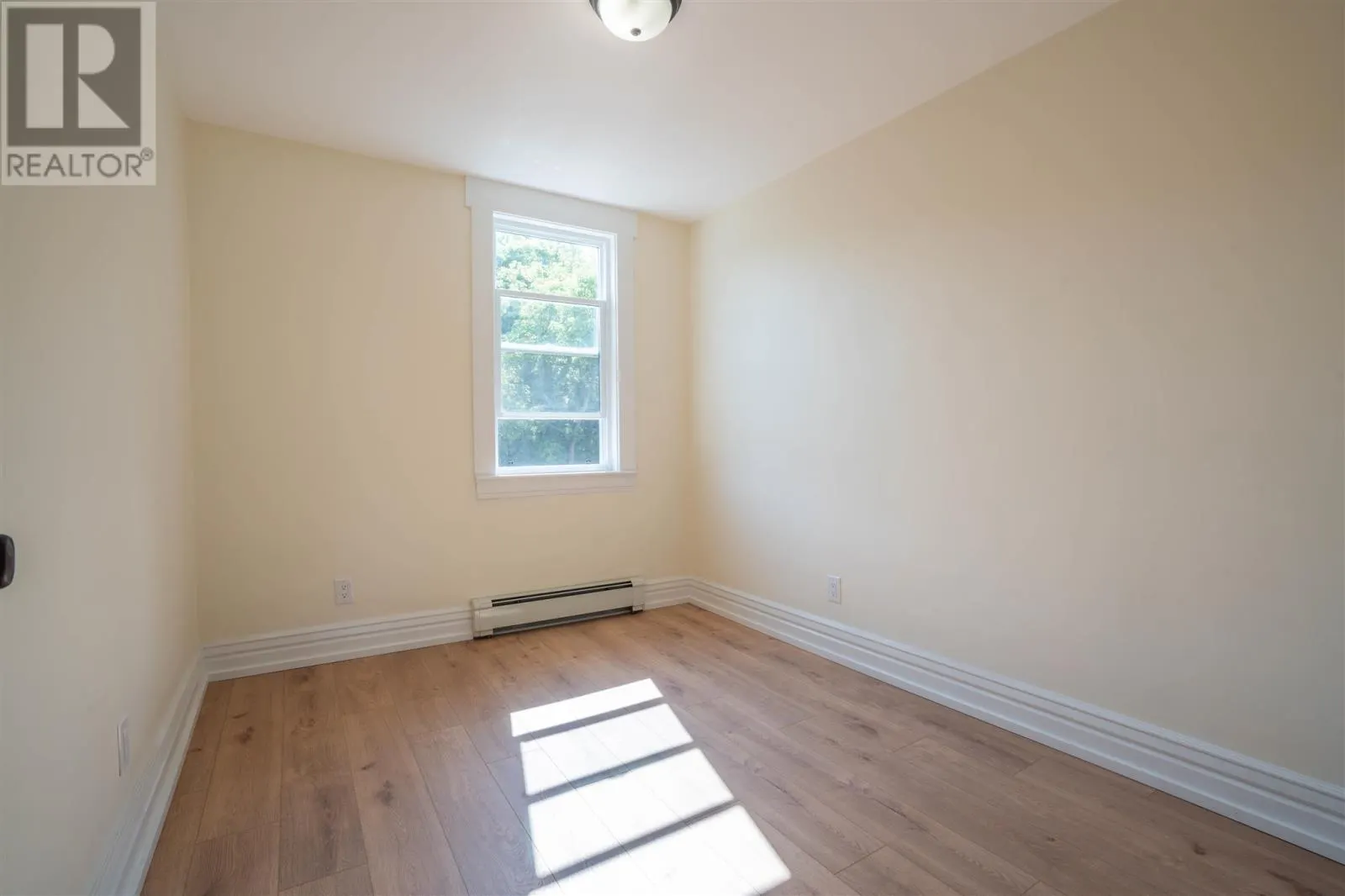 216 Goulais AVE