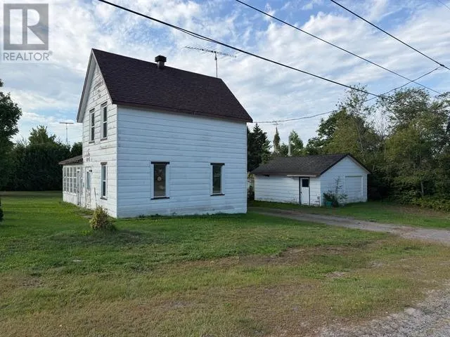 62 Queen ST