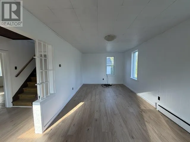 62 Queen ST