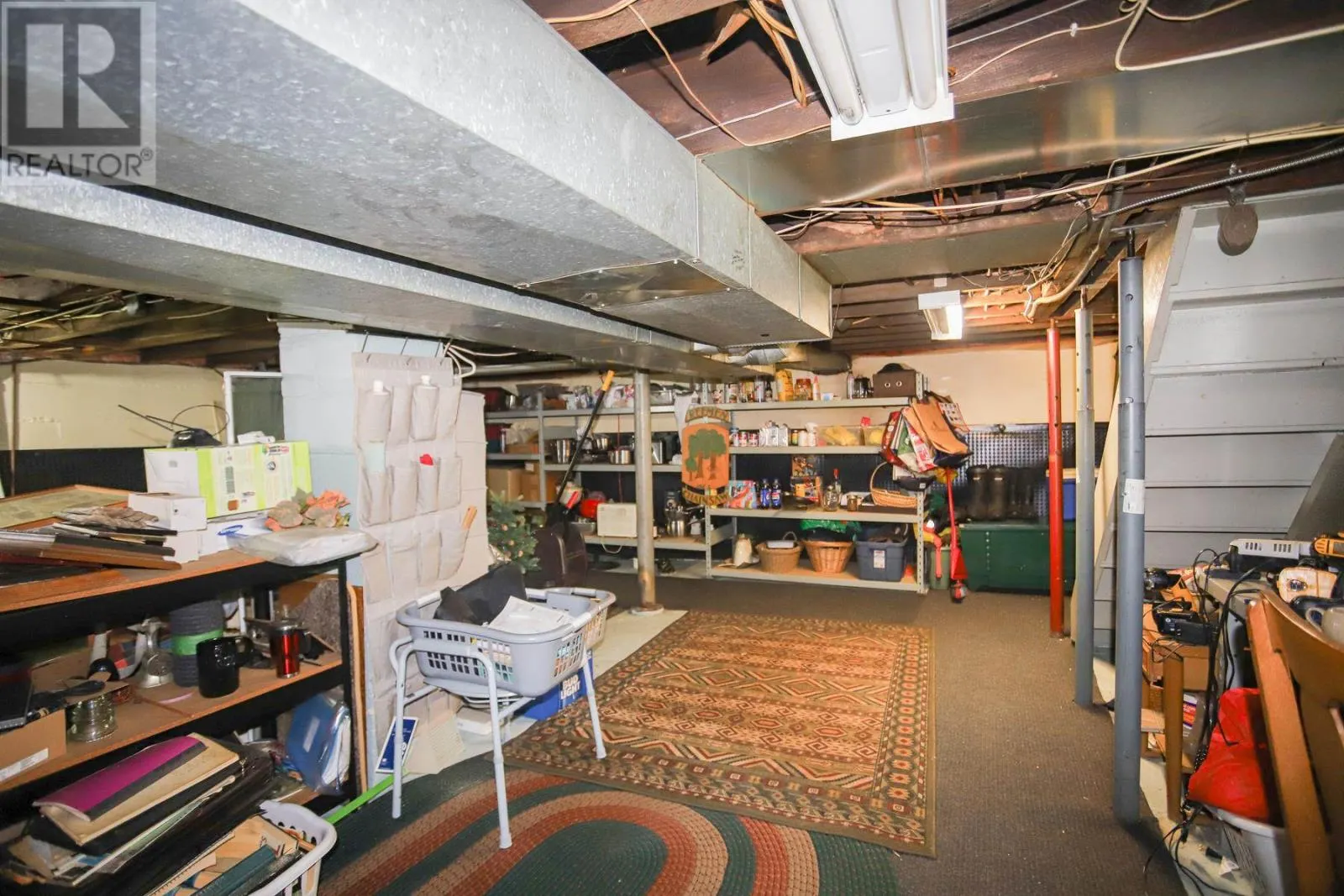 122 Alexandra ST