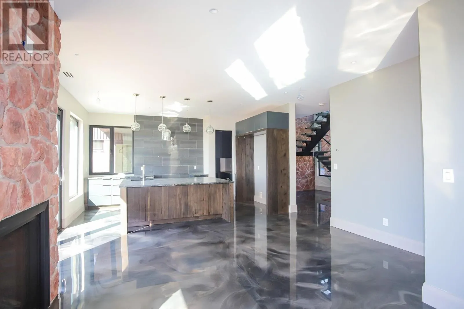 937 Sunnyside Beach RD