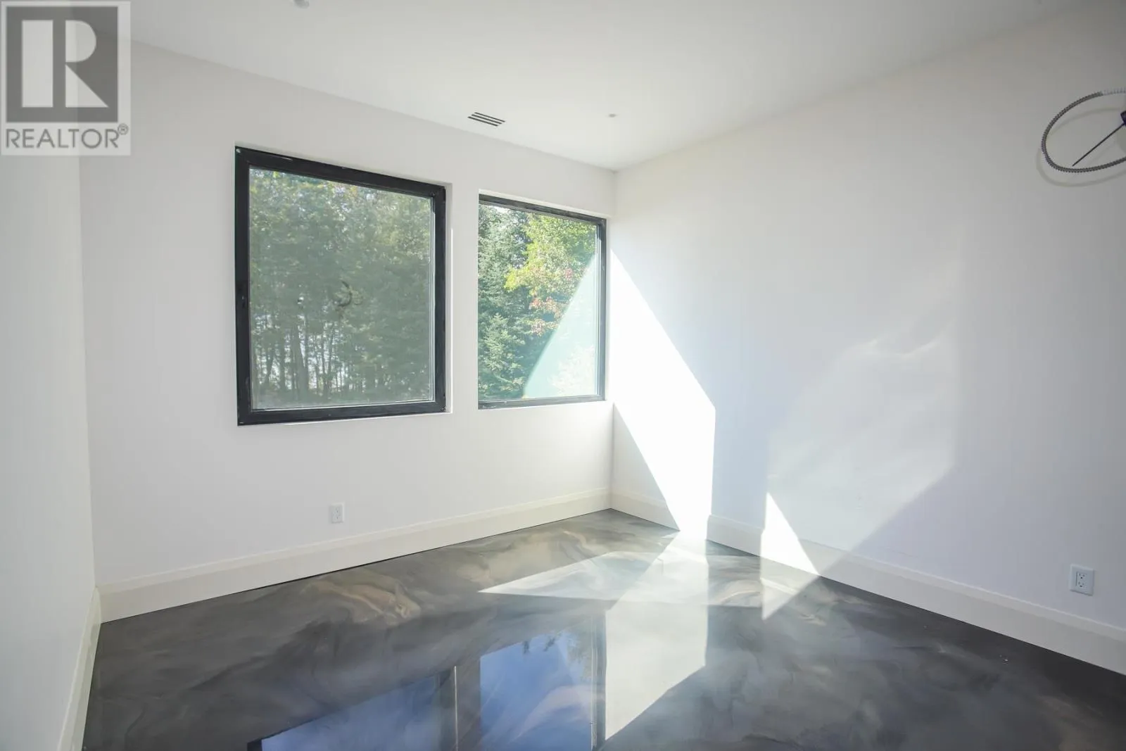 937 Sunnyside Beach RD