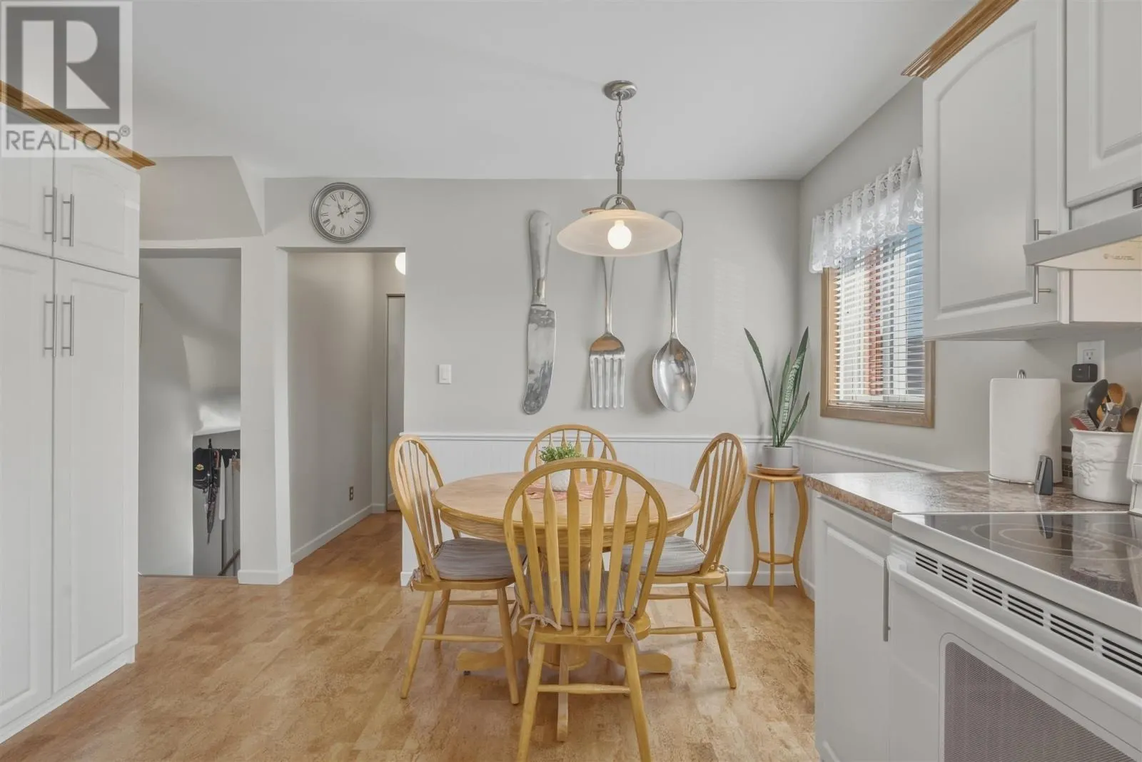260 Mississagua AVE