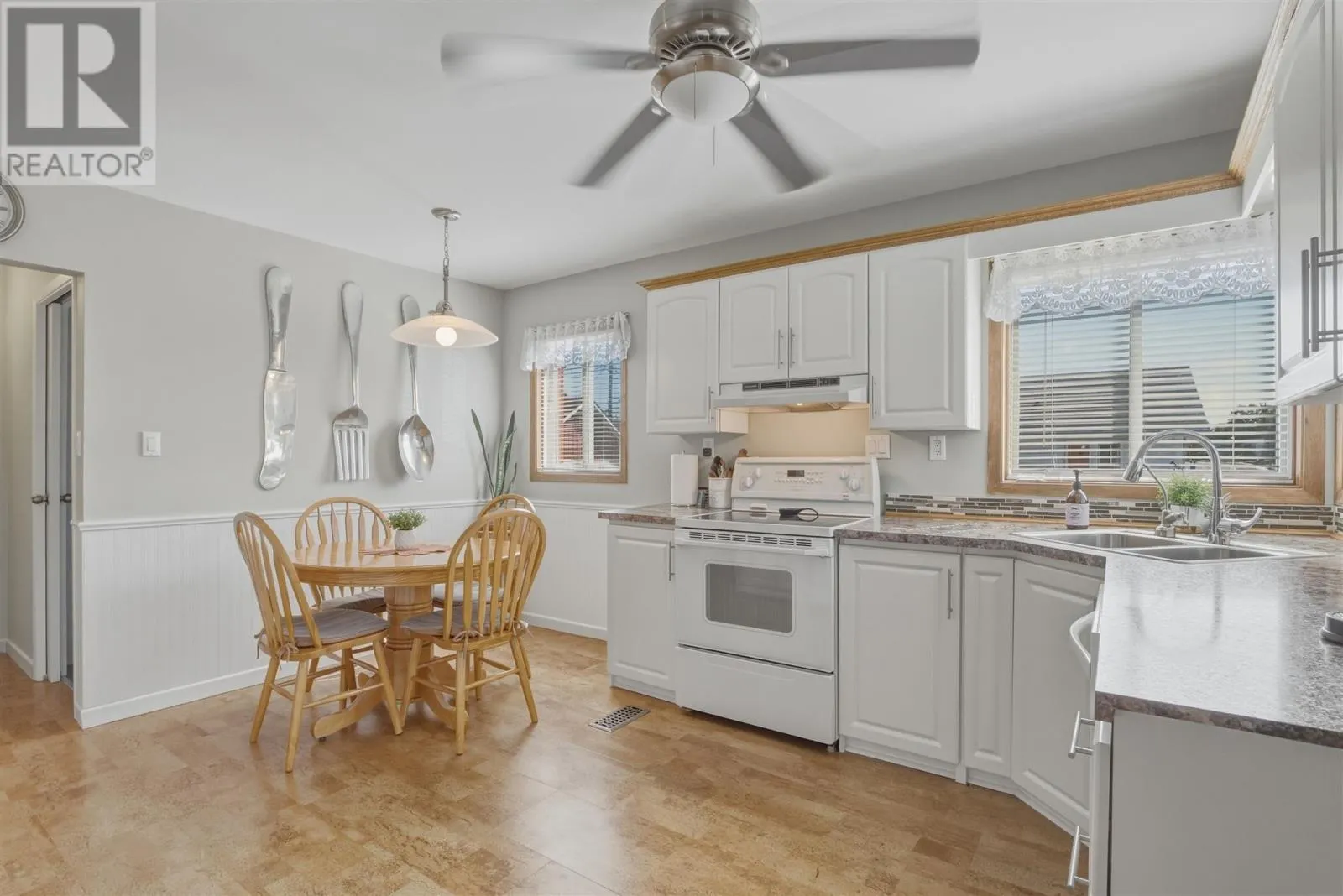 260 Mississagua AVE