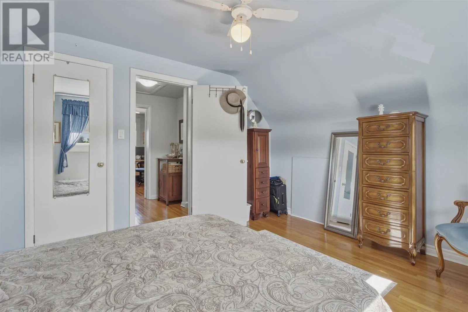 260 Mississagua AVE