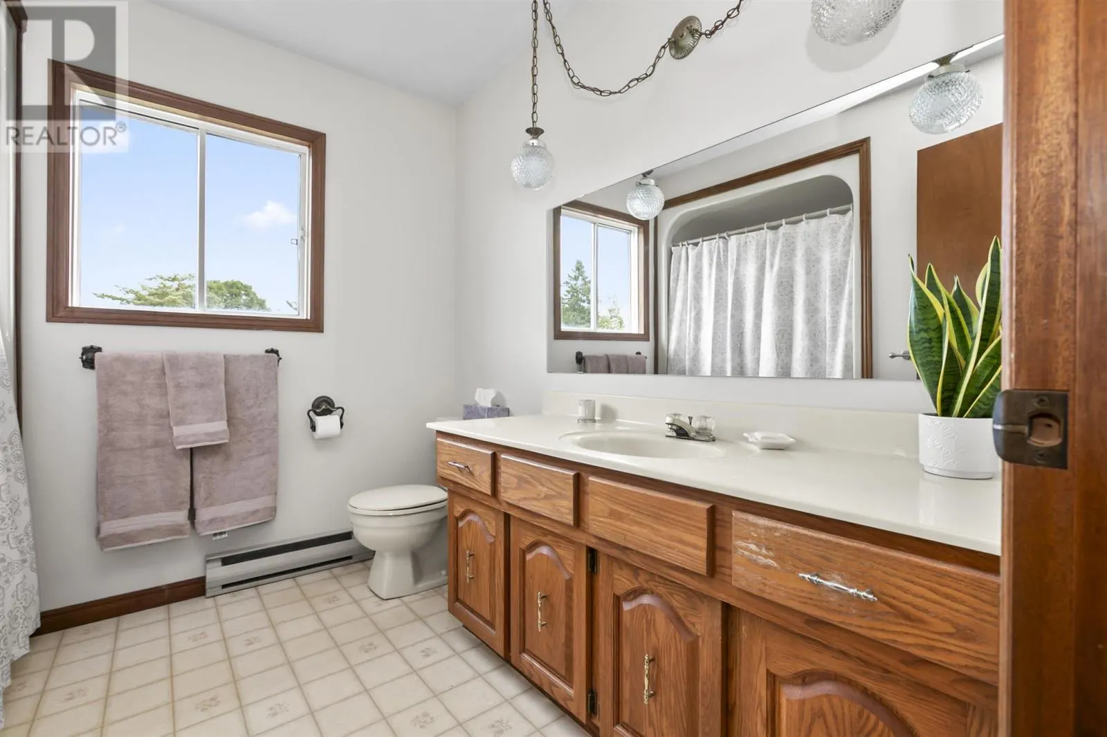 62 Laronde AVE