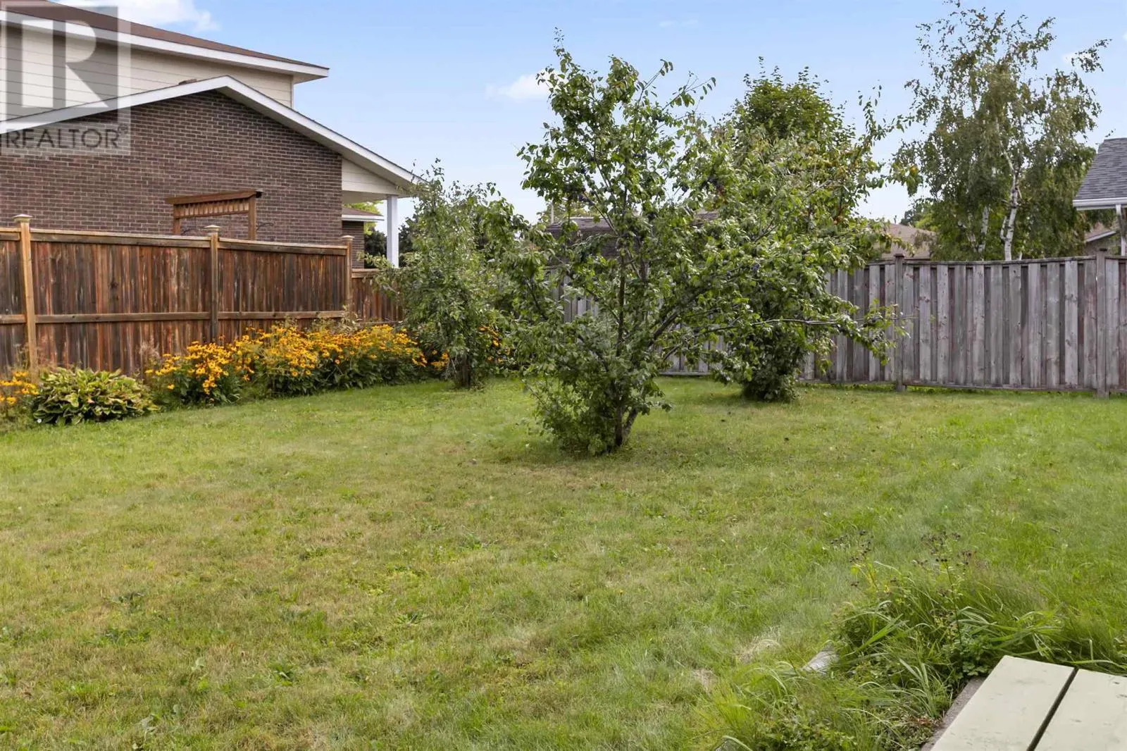 62 Laronde AVE