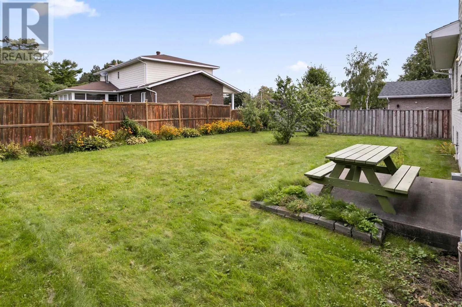 62 Laronde AVE