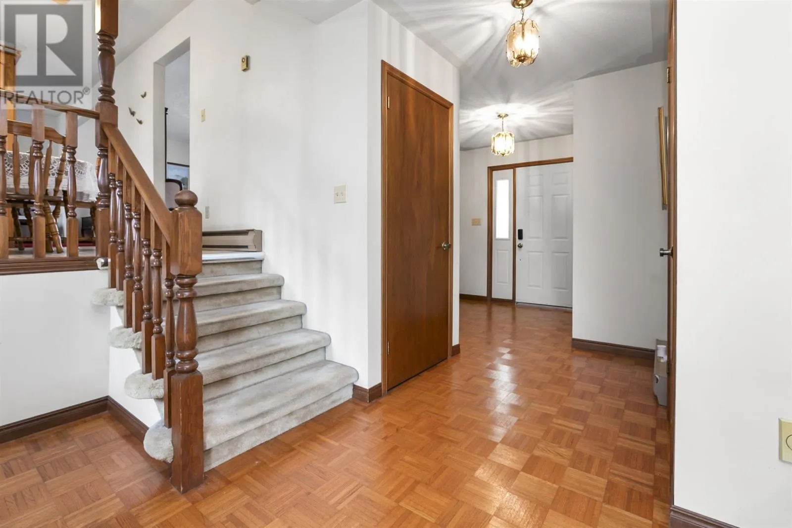 62 Laronde AVE