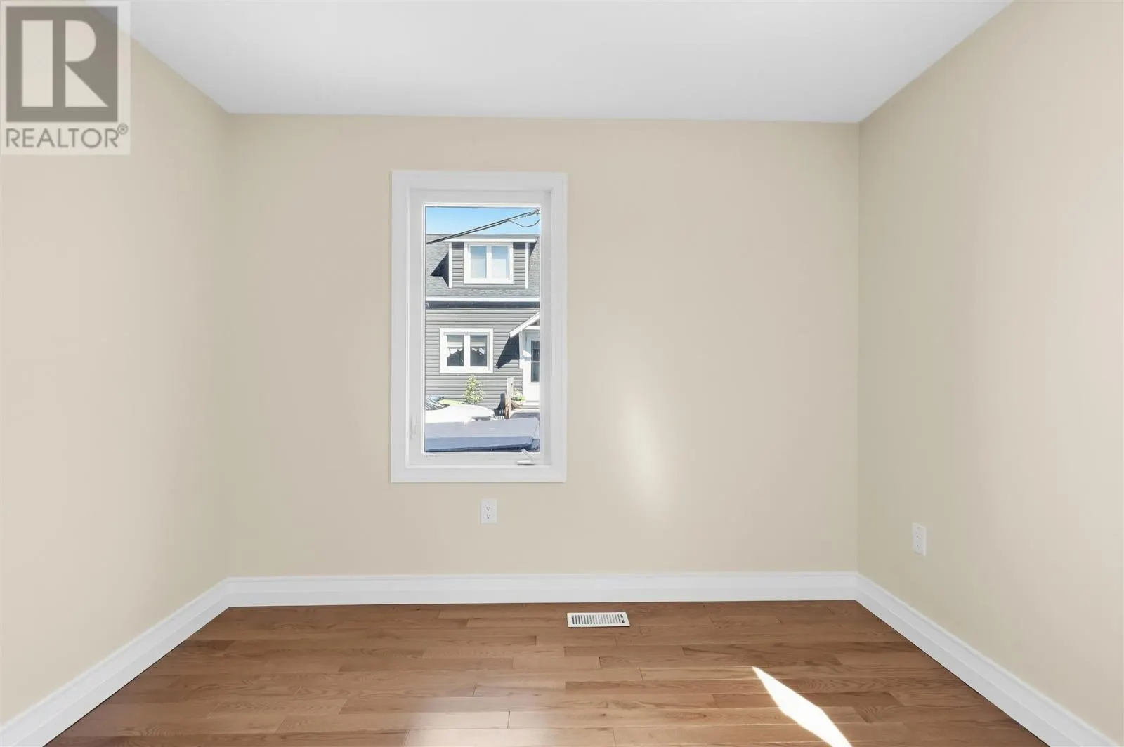 56 Dennis ST