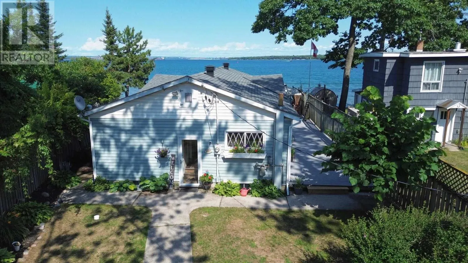 484 Red Pine DR