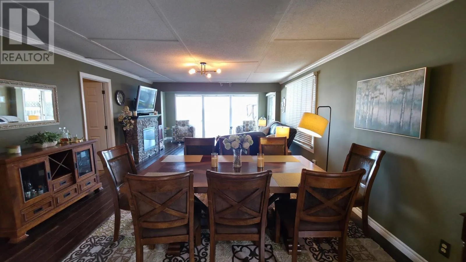 484 Red Pine DR