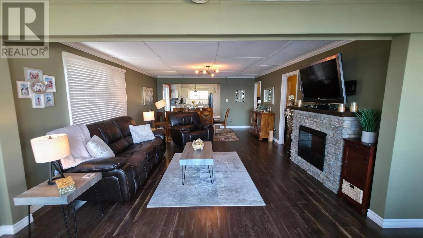 484 Red Pine DR