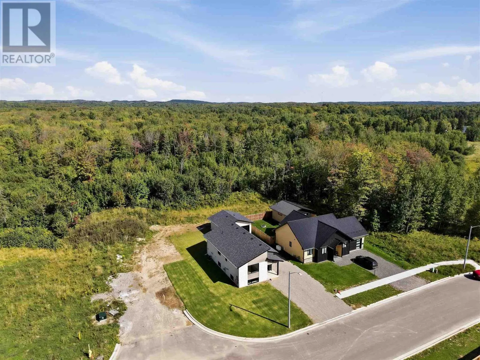 215 Greenfield DR