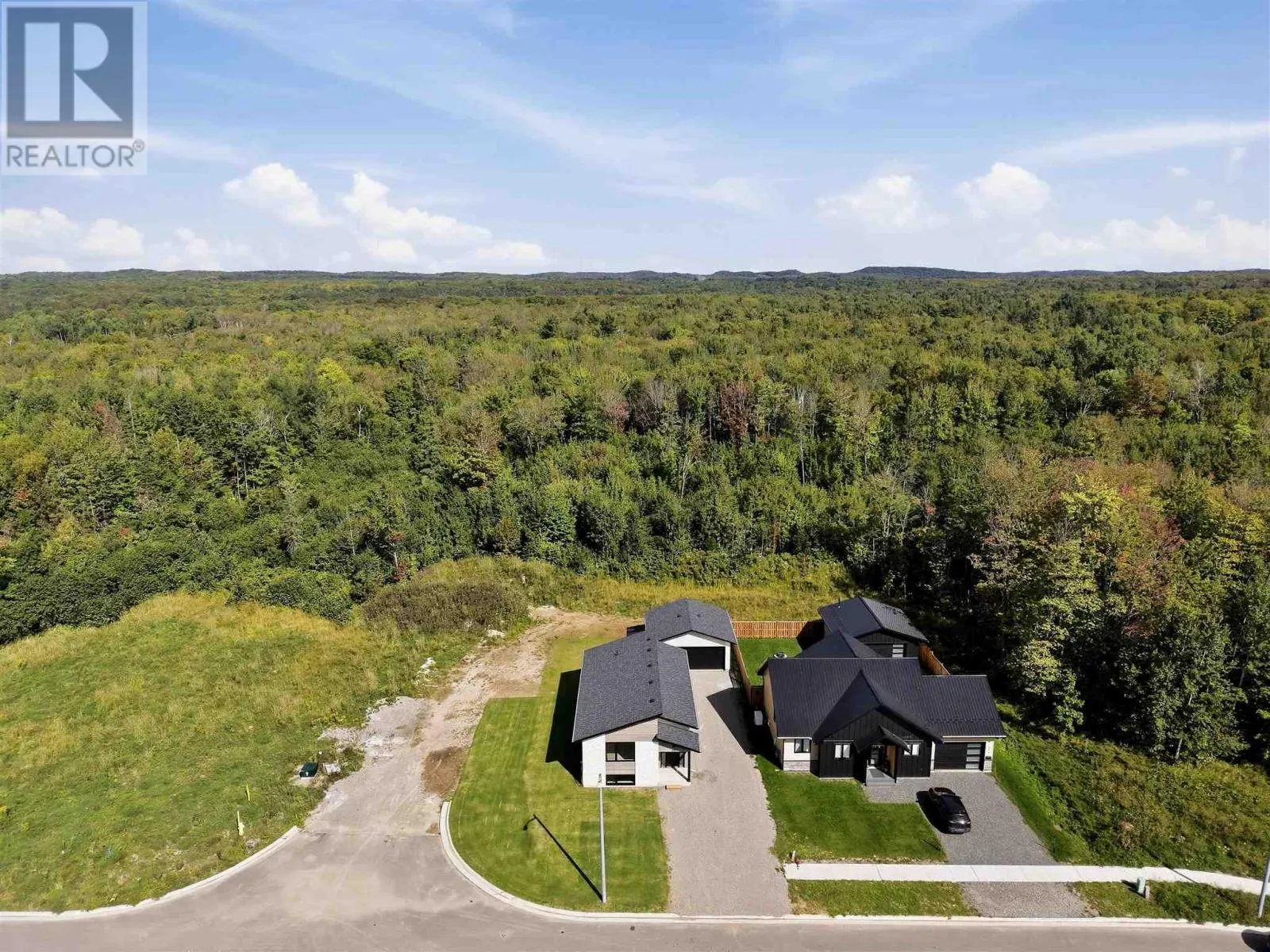 215 Greenfield DR