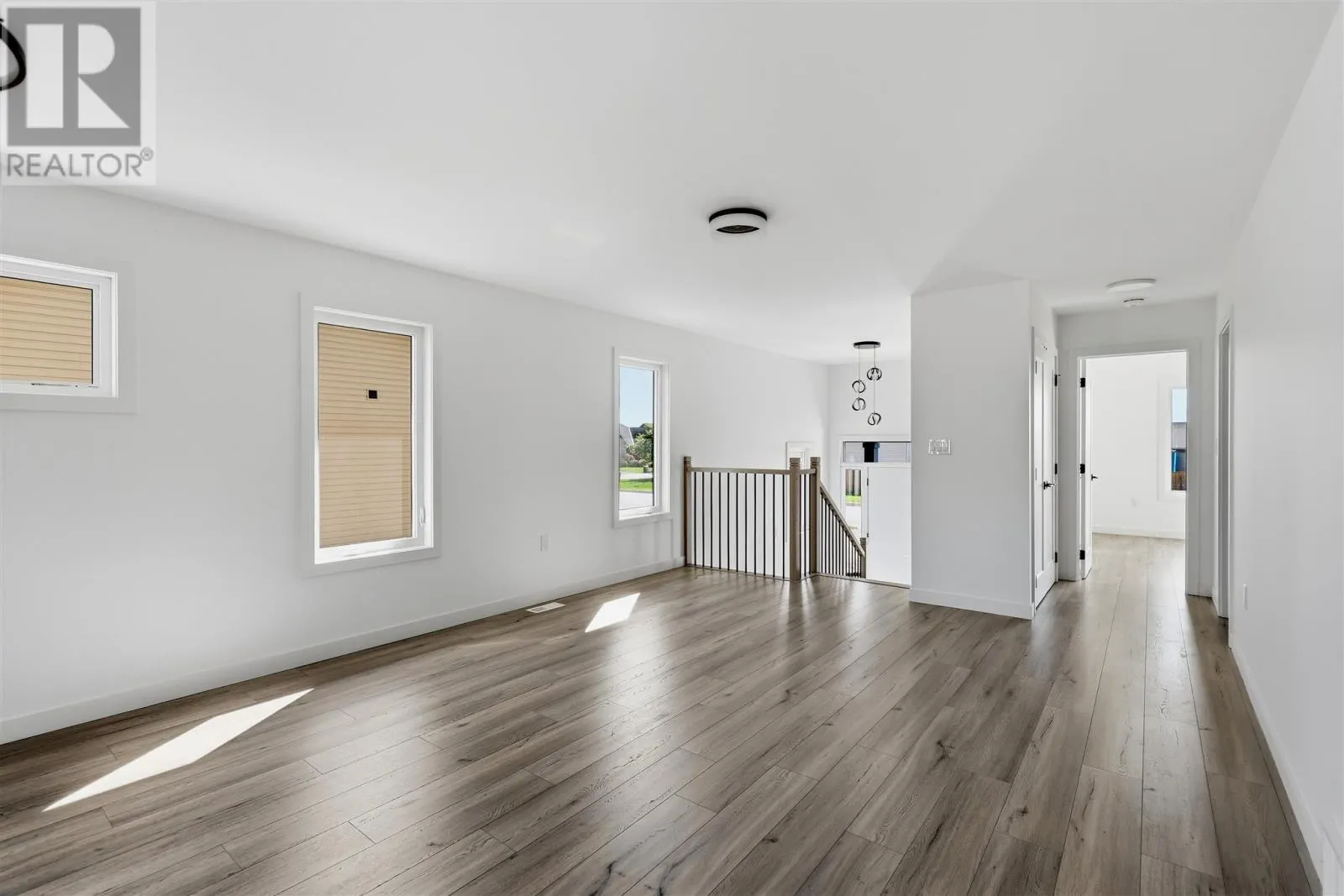 215 Greenfield DR