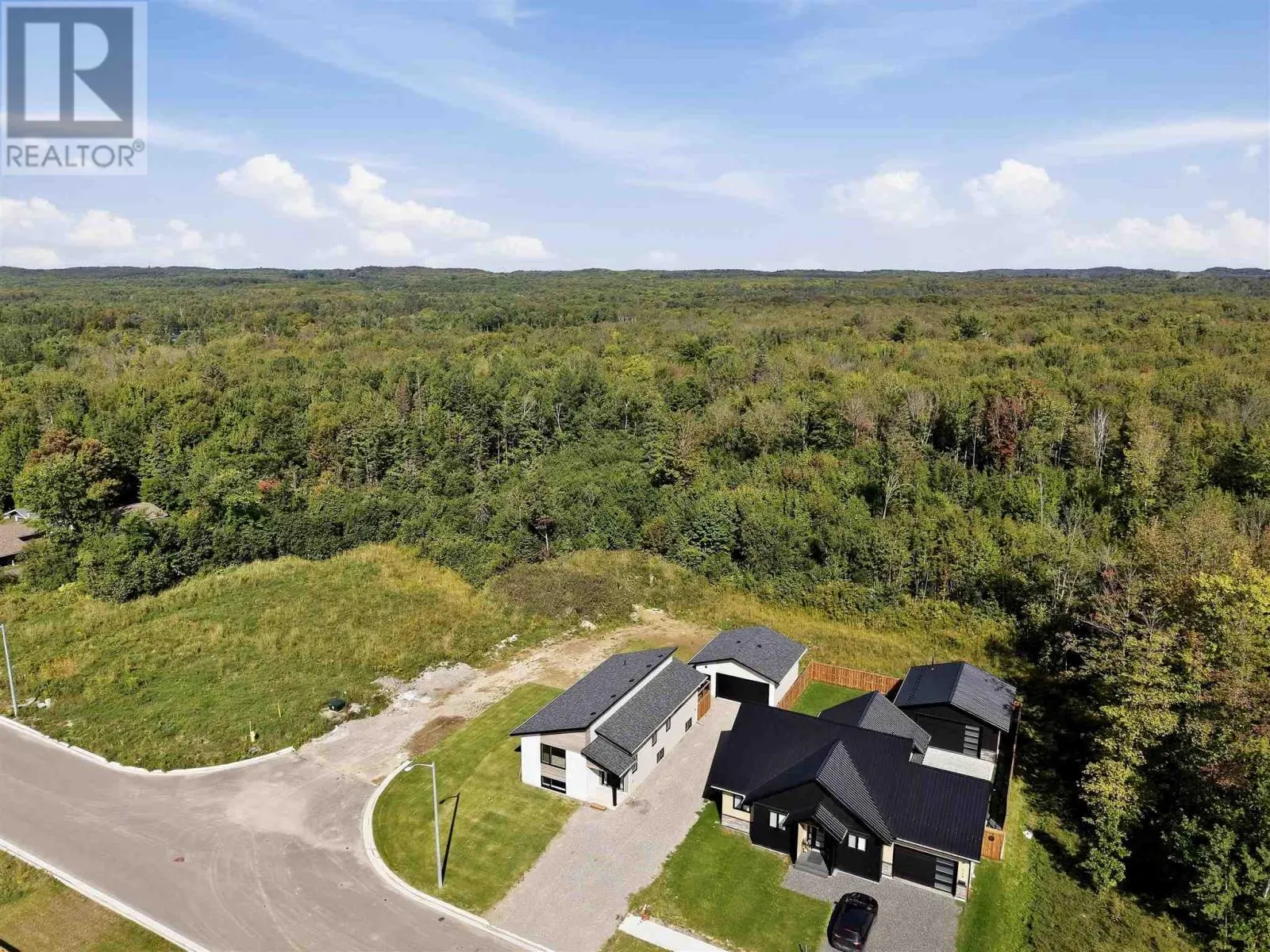 215 Greenfield DR