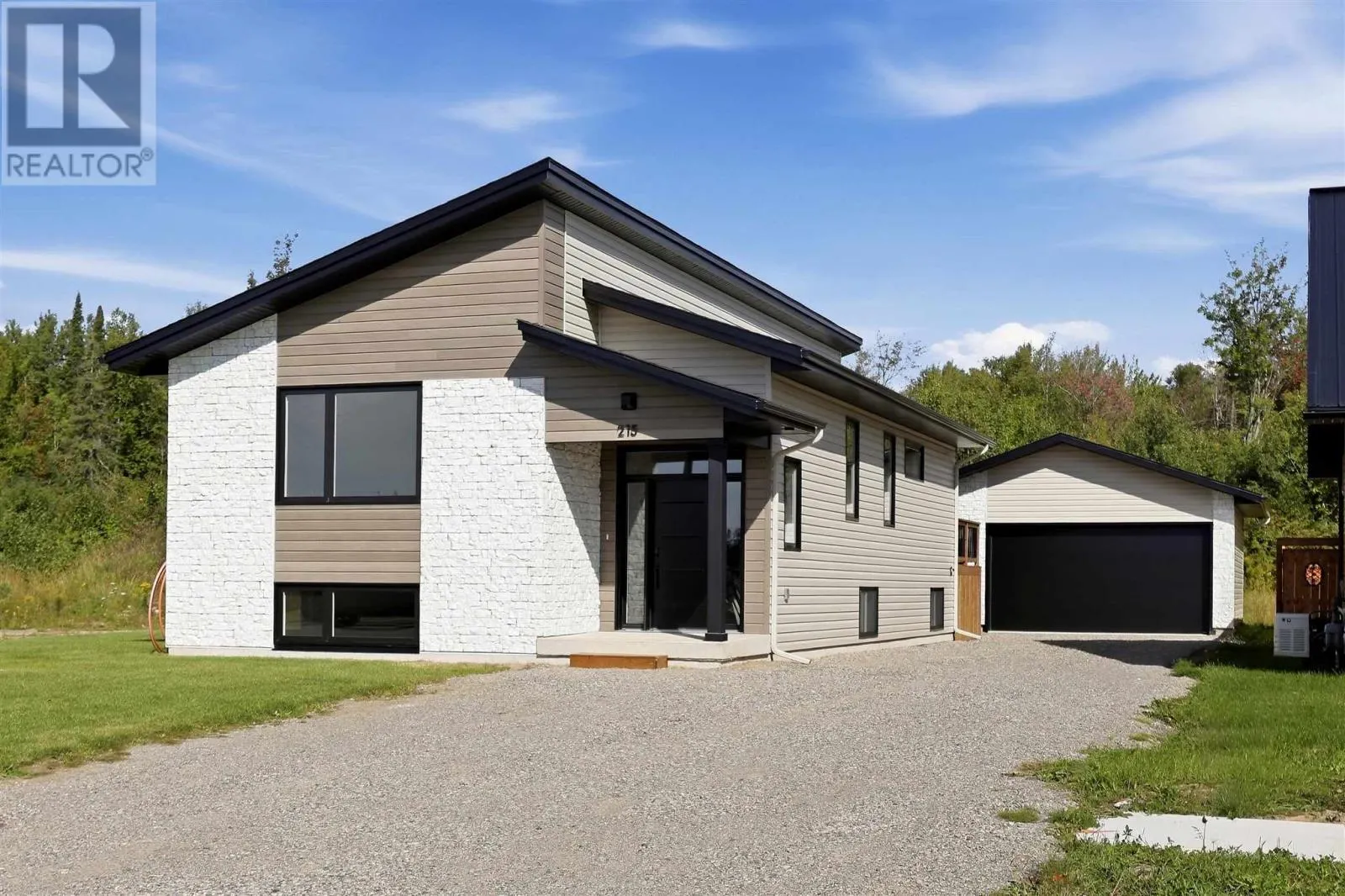 215 Greenfield DR