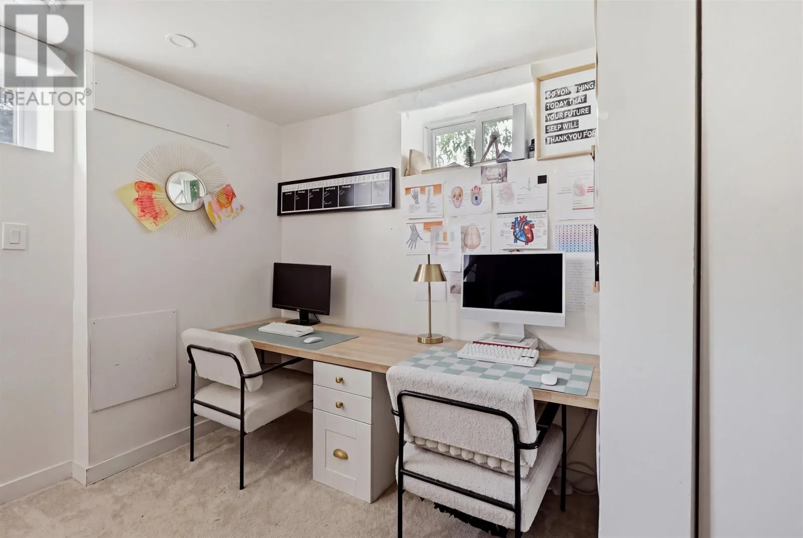 282 Spadina AVE