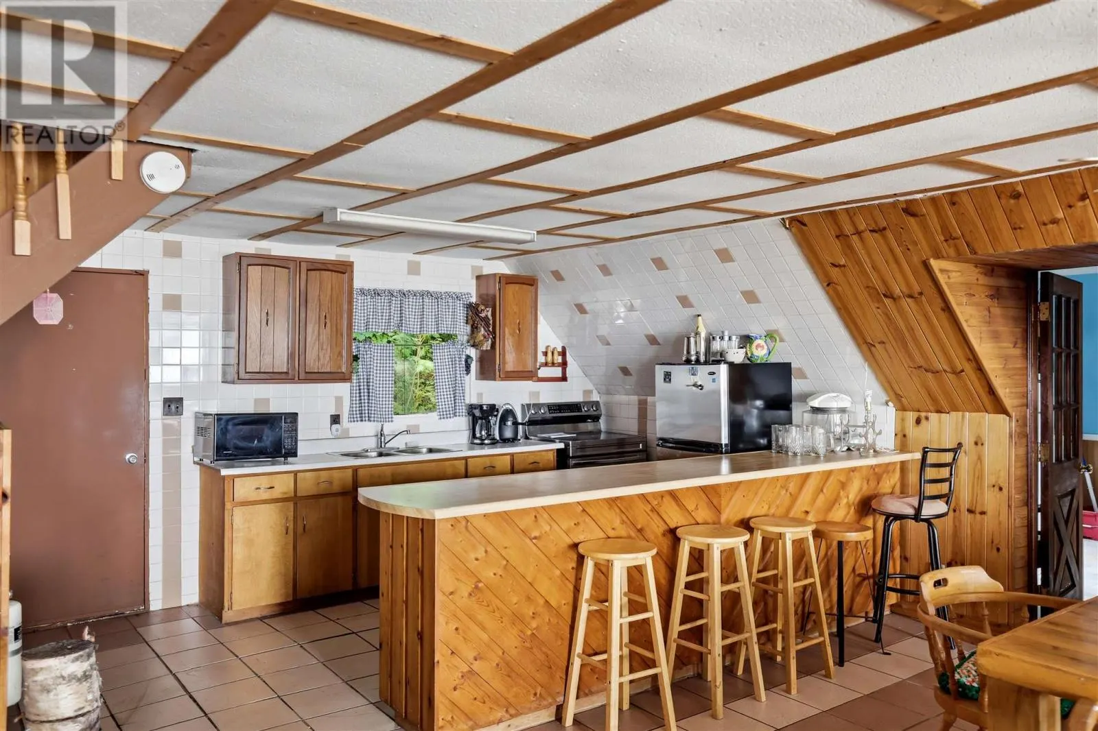 156 Kelly Creek RD