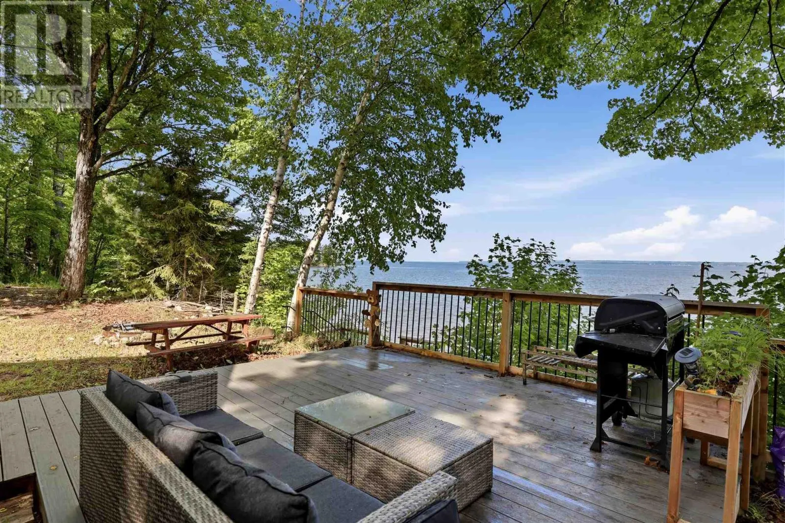 156 Kelly Creek RD