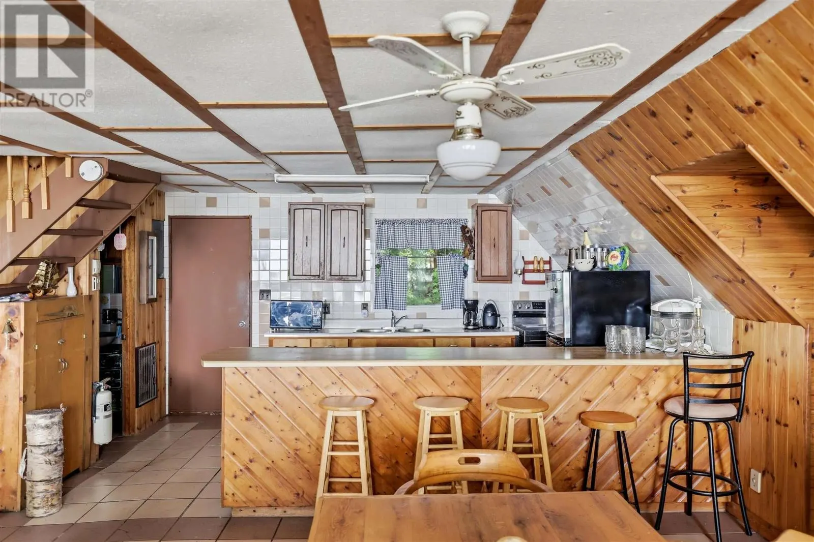 156 Kelly Creek RD