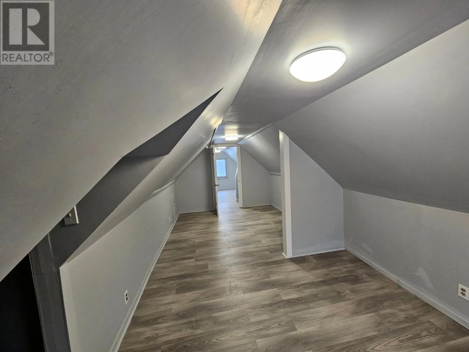 172 Pim ST