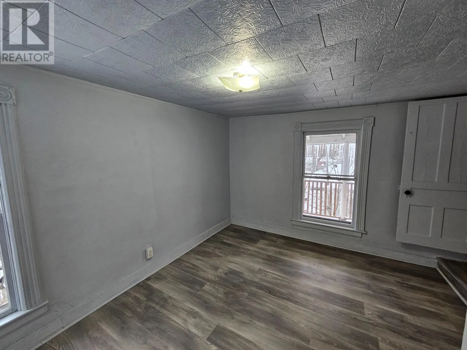 172 Pim ST