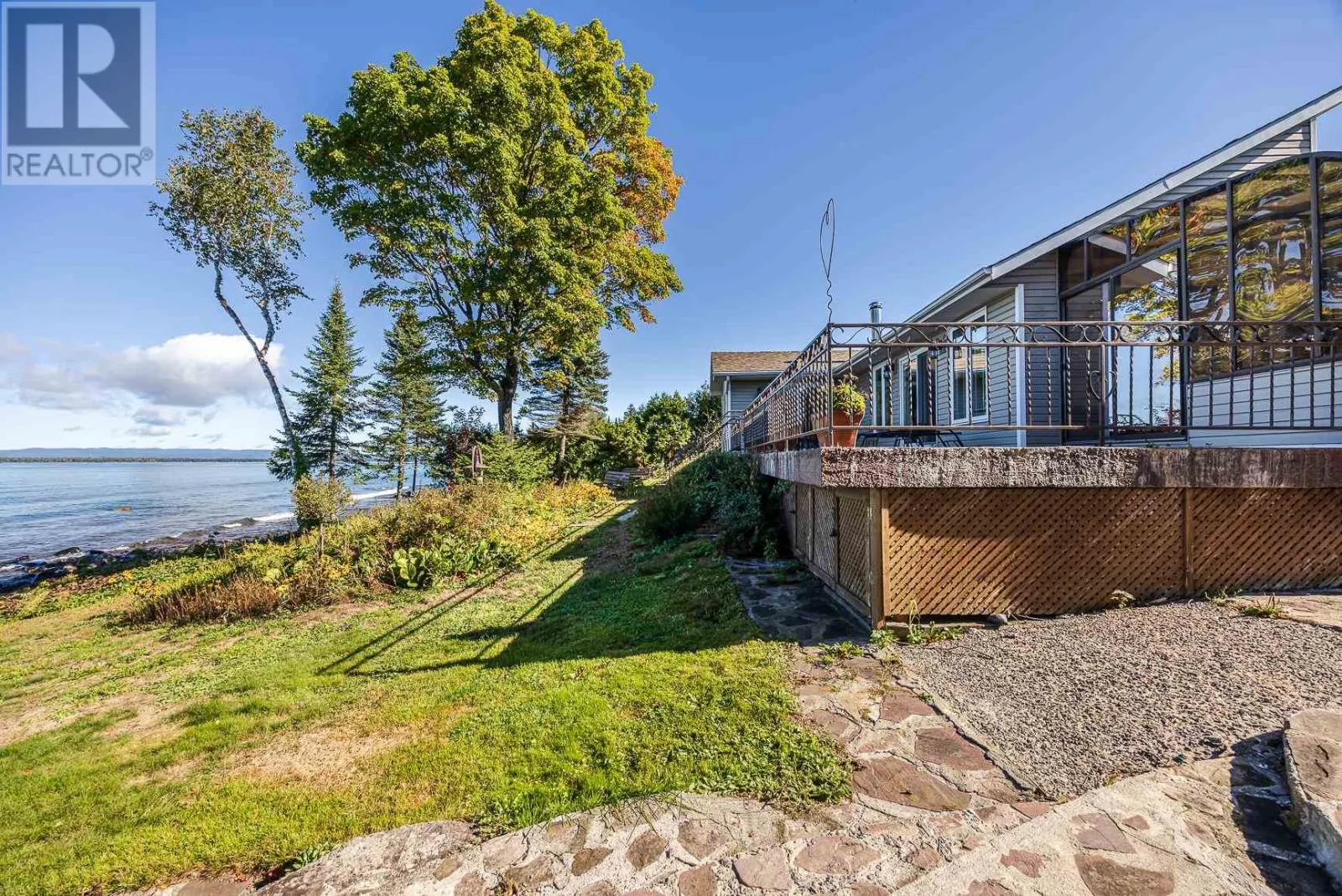 1944 Havilland Shores DR