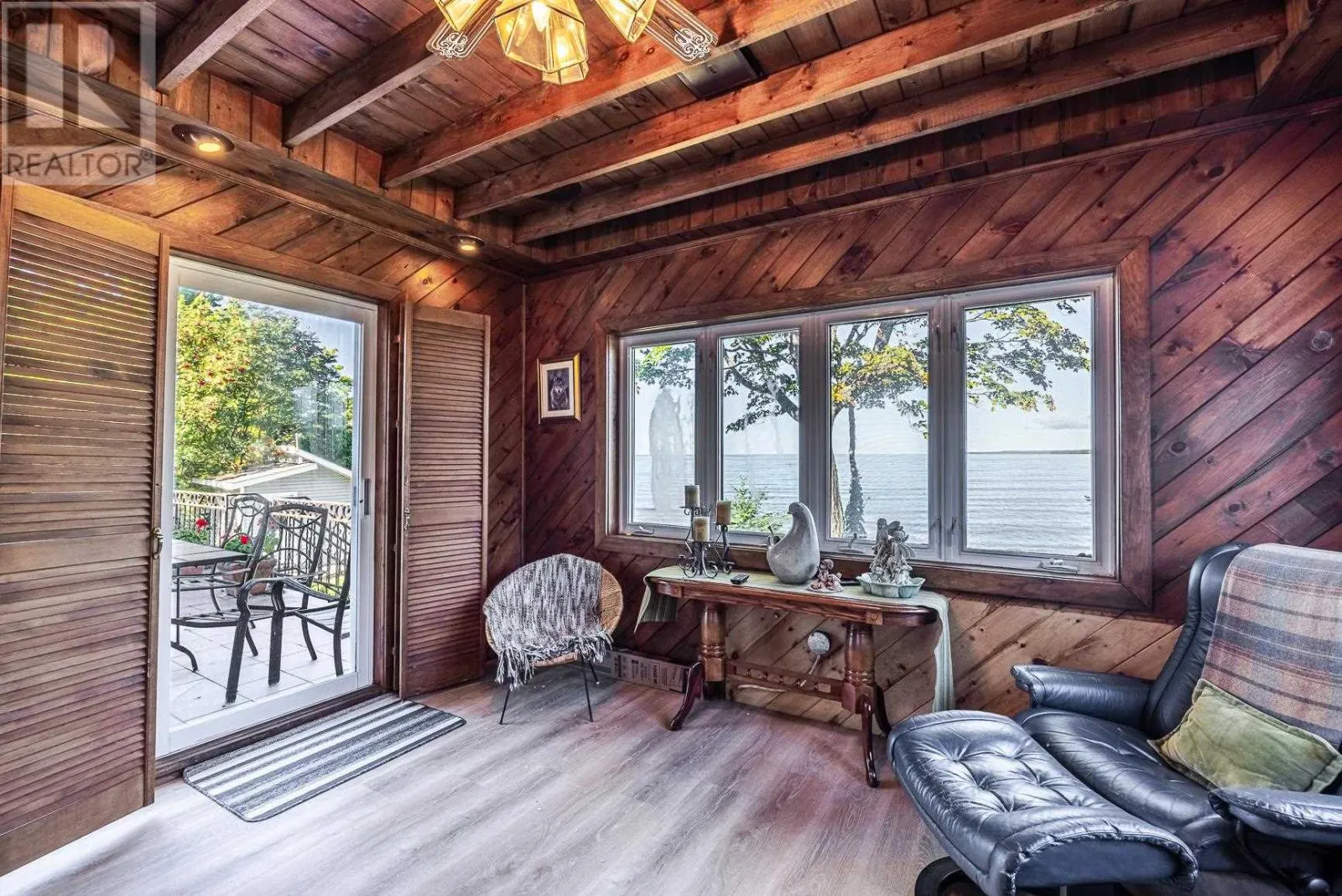 1944 Havilland Shores DR