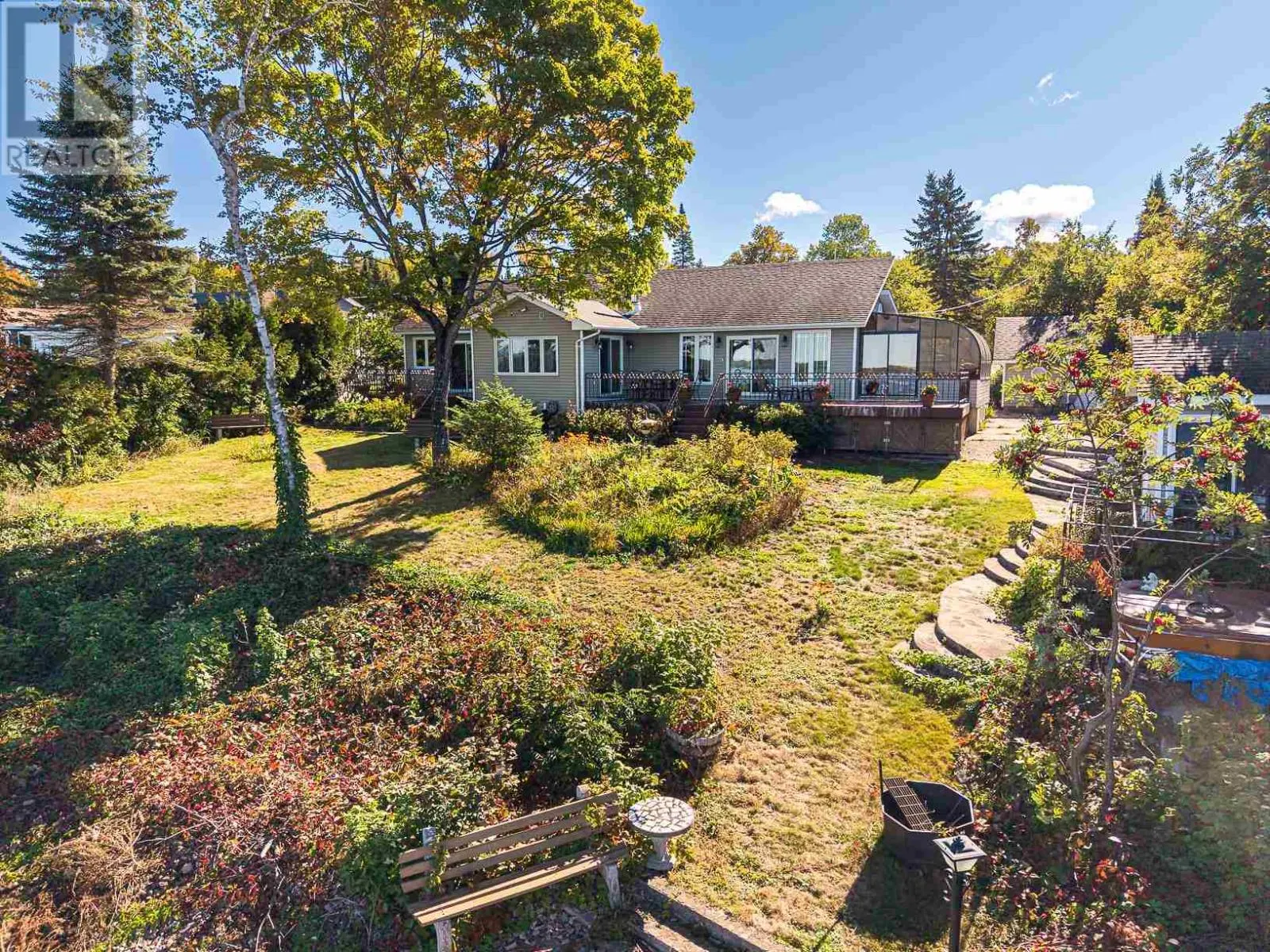 1944 Havilland Shores DR