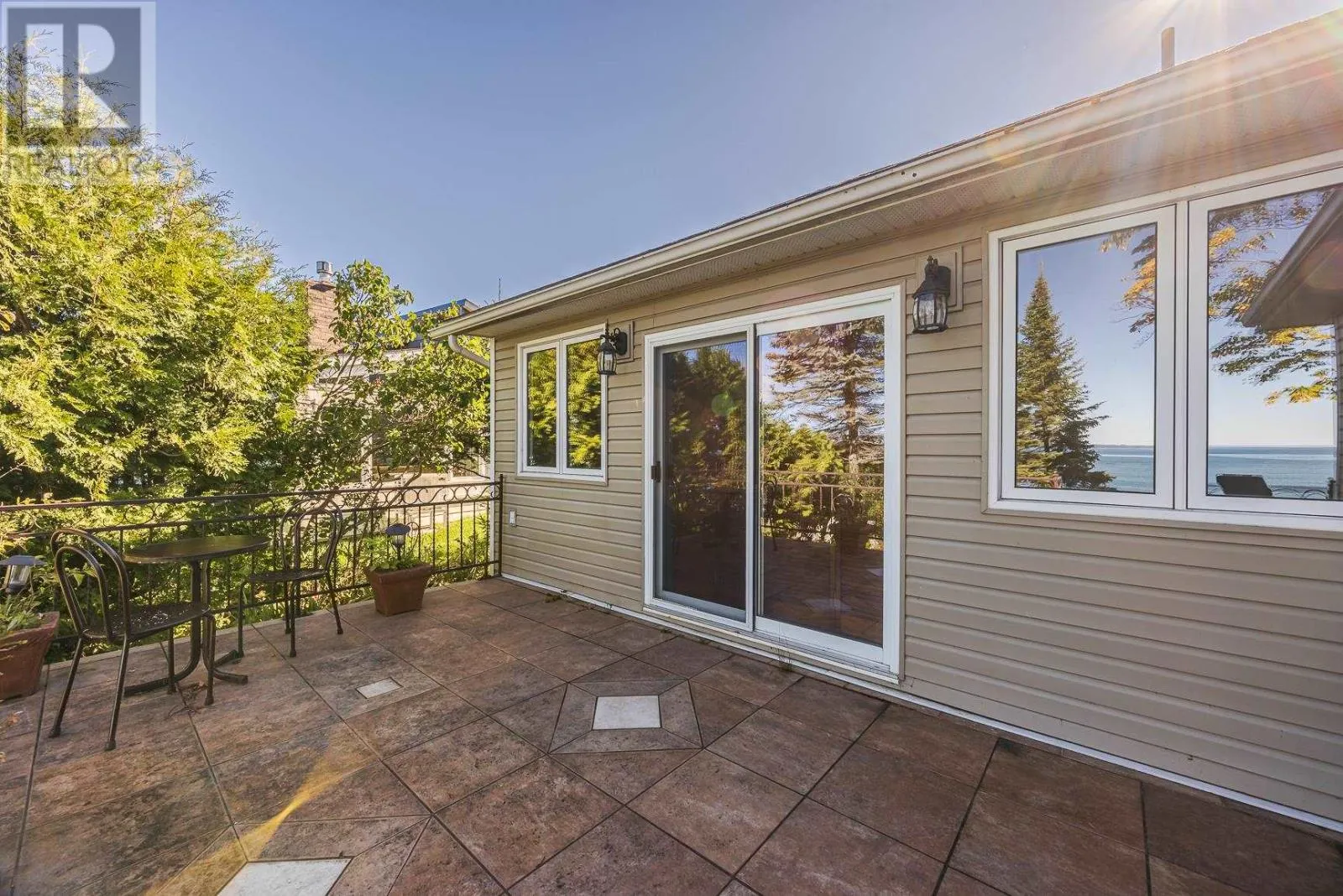 1944 Havilland Shores DR