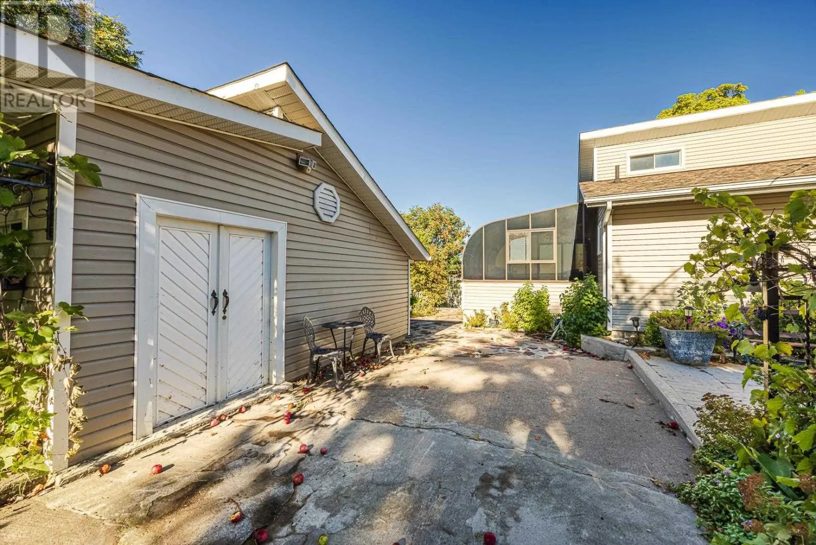 1944 Havilland Shores DR