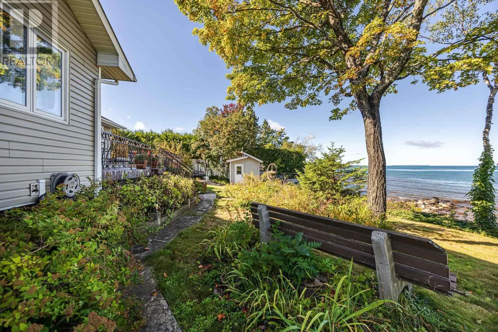 1944 Havilland Shores DR