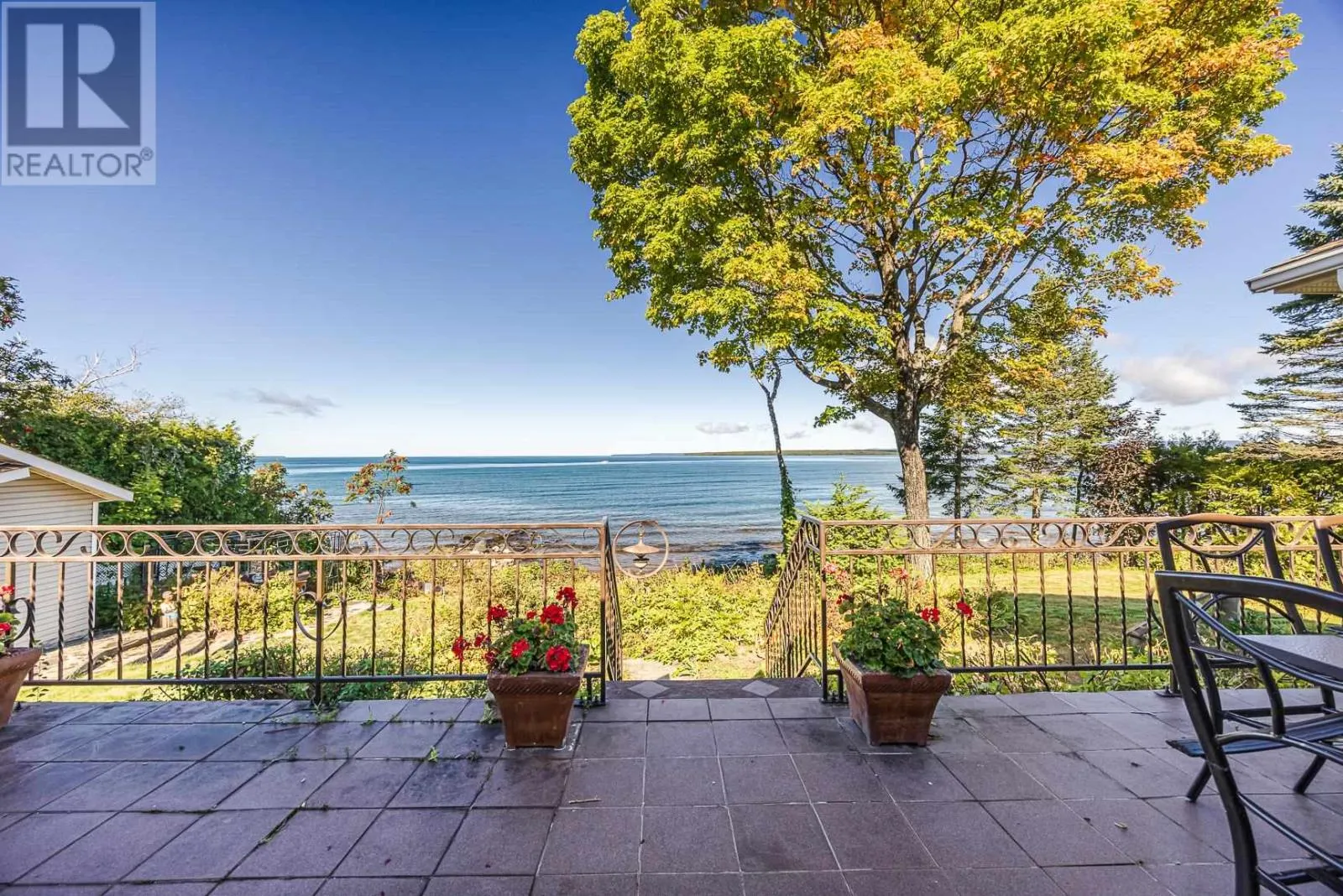 1944 Havilland Shores DR