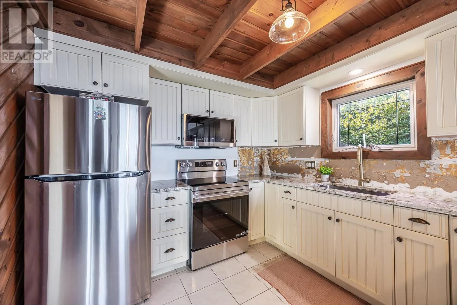 1944 Havilland Shores DR