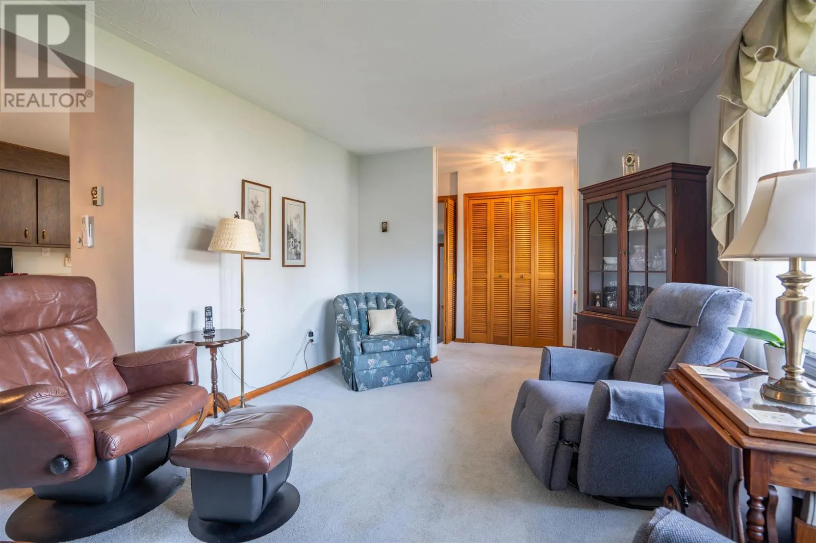 67 Rush AVE