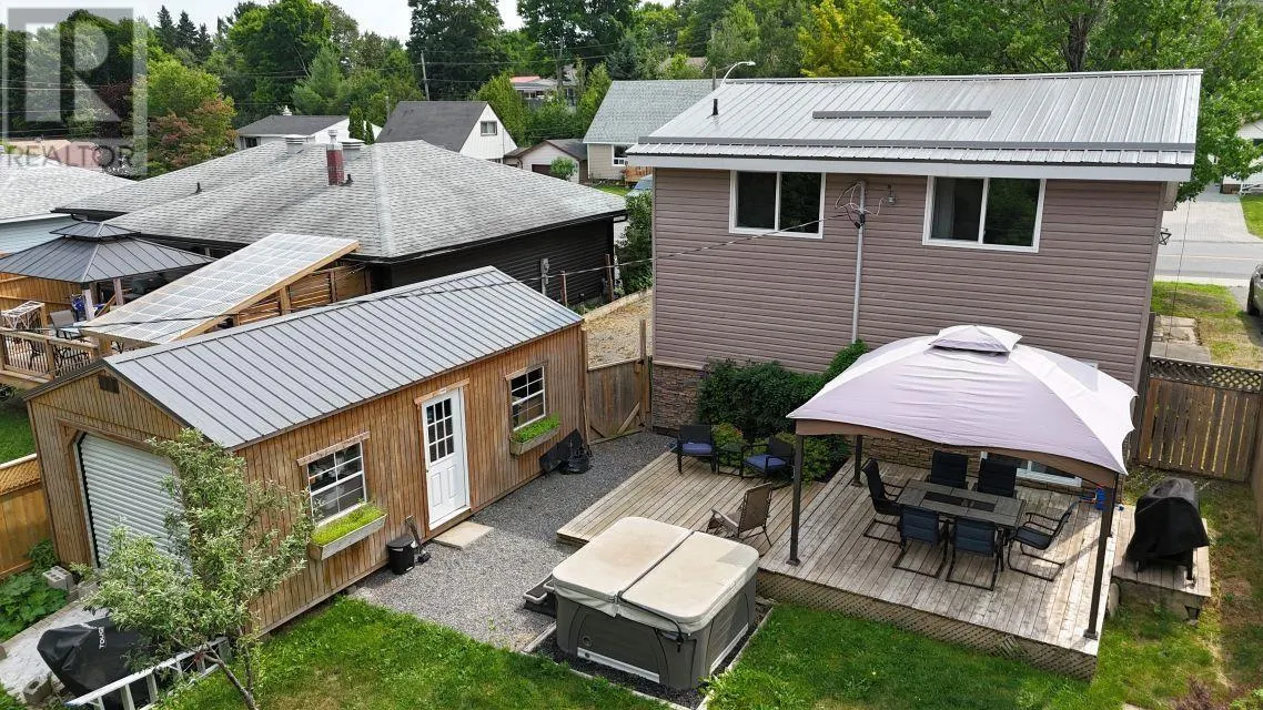 177 Axmith AVE