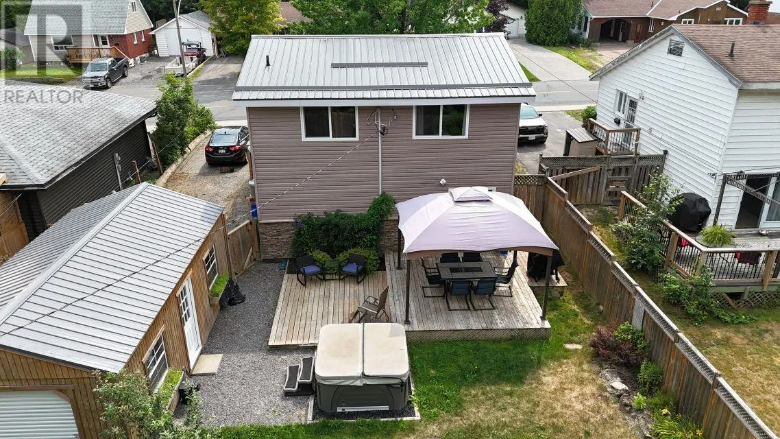 177 Axmith AVE