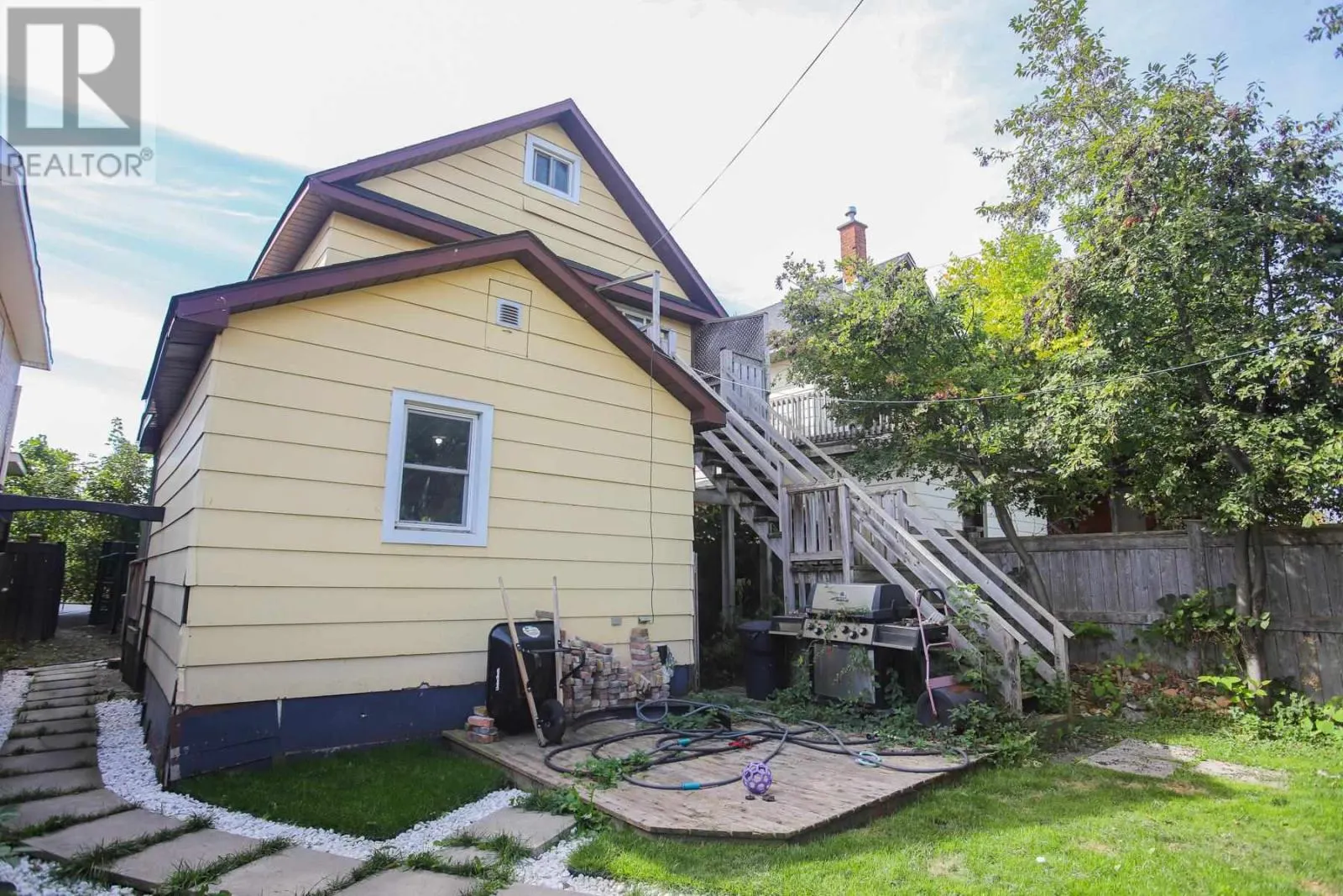 280 Albert ST