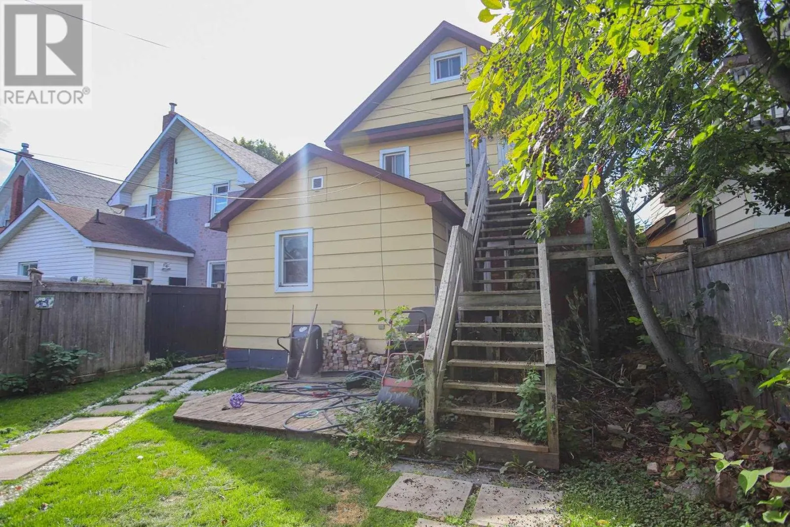 280 Albert ST