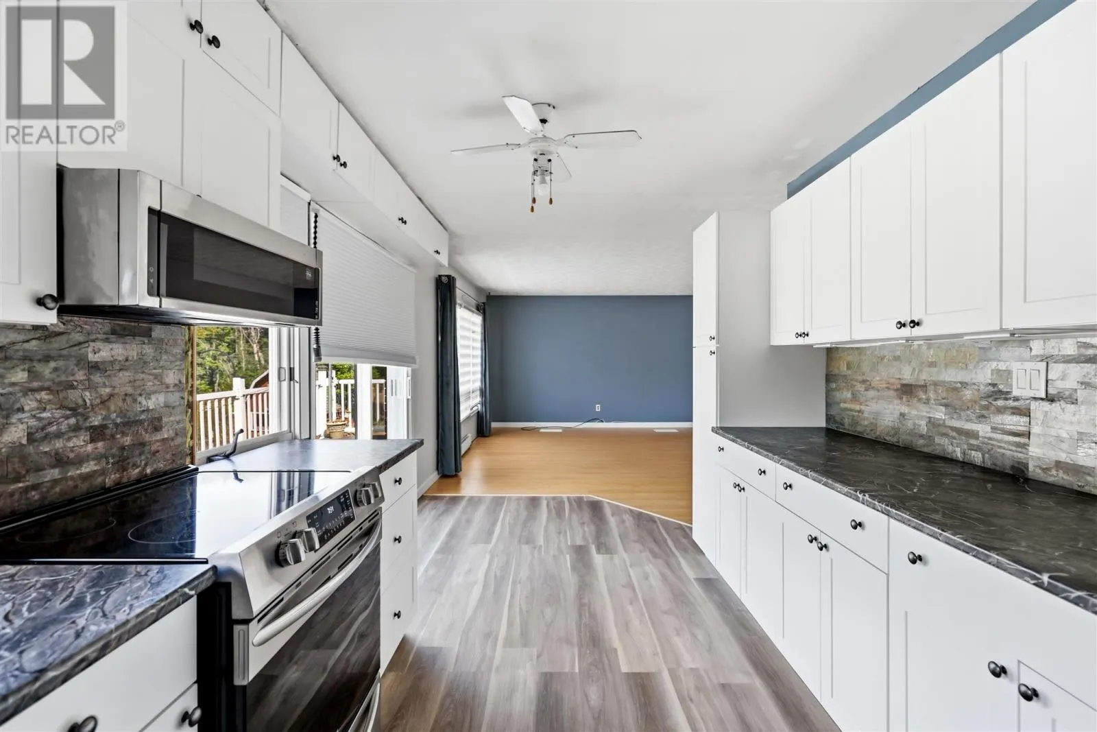 99 Findlay RD E