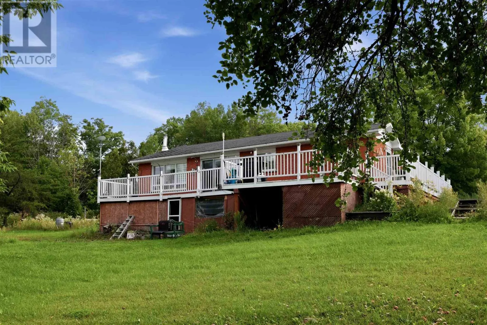 99 Findlay RD E