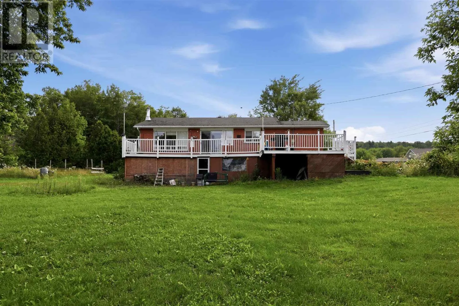99 Findlay RD E